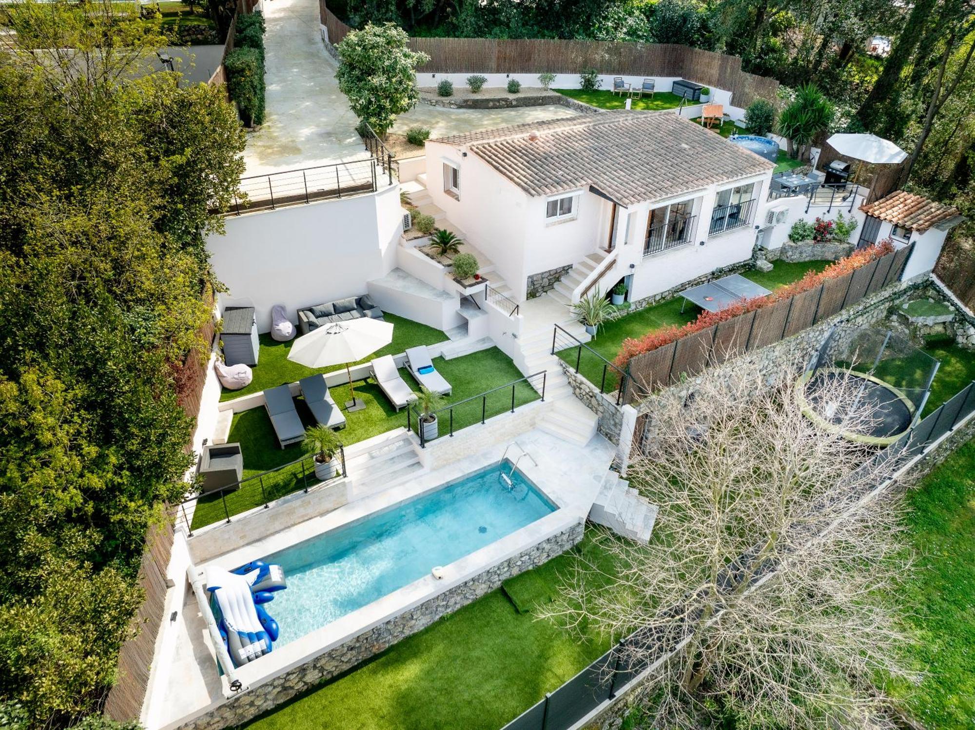Piscine-Jacuzzi-Videoprojecteur-Clim La Perle Rare Villa Mougins Bagian luar foto