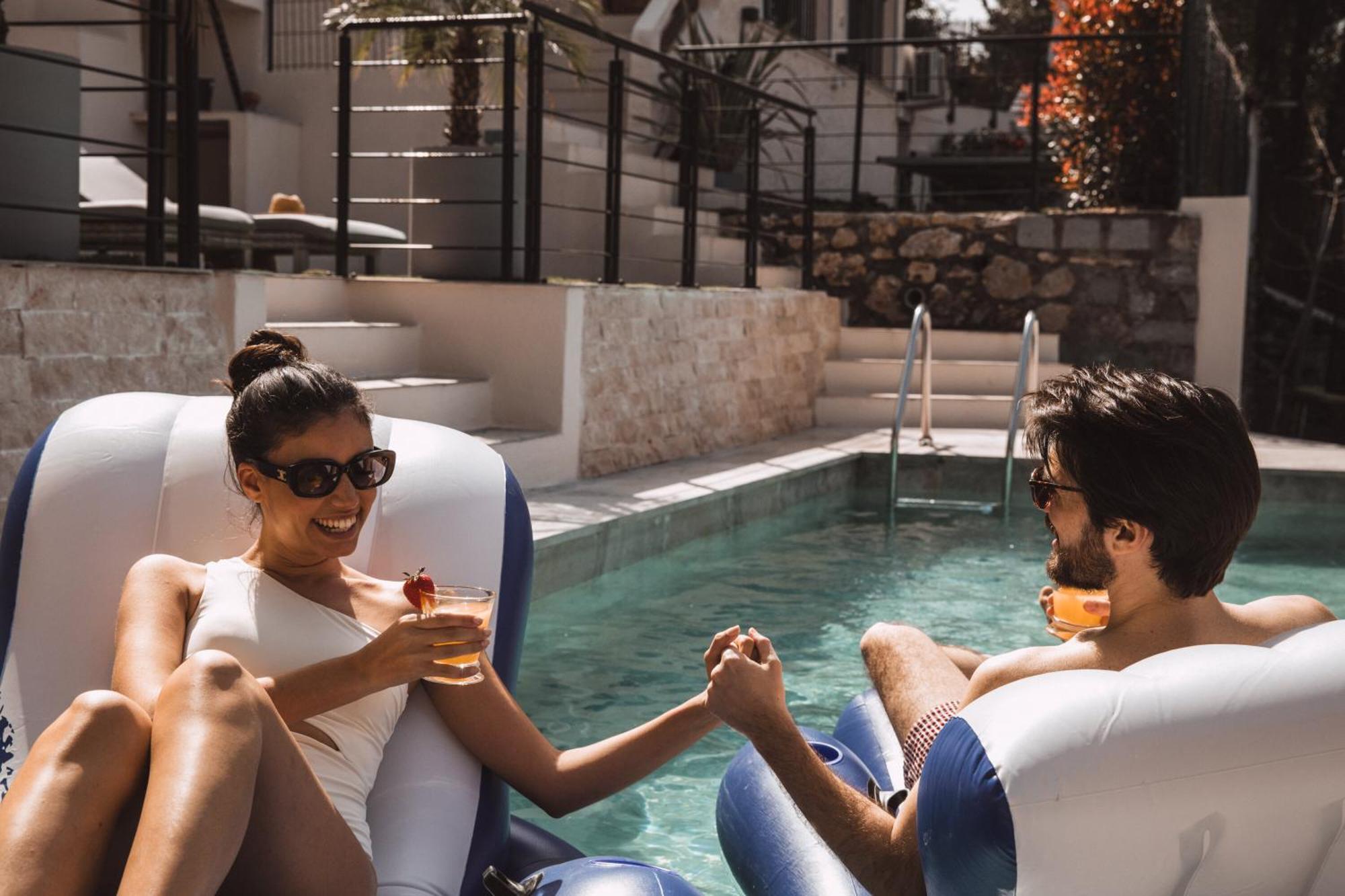 Piscine-Jacuzzi-Videoprojecteur-Clim La Perle Rare Villa Mougins Bagian luar foto